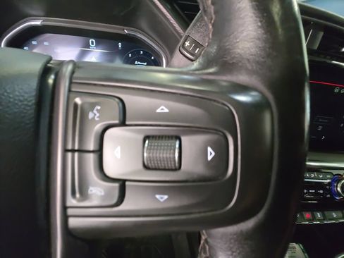 Used 2025 GMC Sierra 3500 Denali Ultimate AWD/4WD image 19