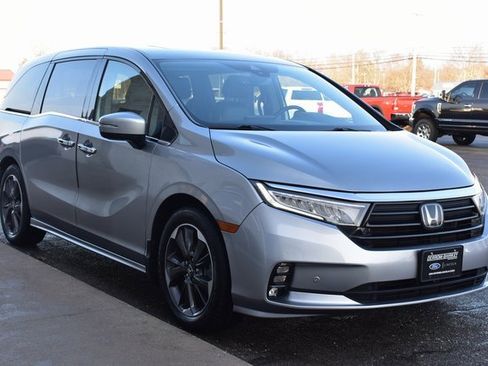 Used 2023 Honda Odyssey Elite image 7
