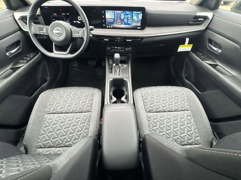 New 2026 Nissan Kicks SV w/ Cold Weather Package FWD image 11