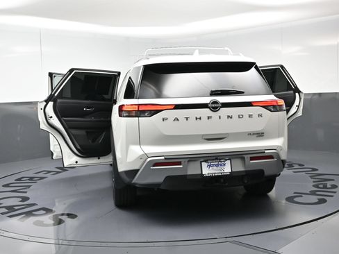 Used 2023 Nissan Pathfinder Platinum AWD/4WD image 28