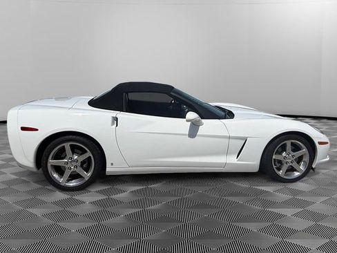 Used 2006 Chevrolet Corvette Convertible w/ Preferred Equipment Group RWD image 6