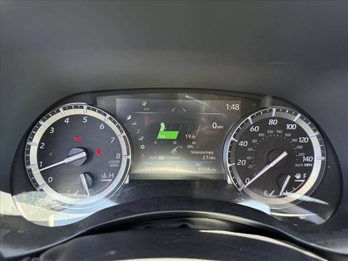 Used 2022 Toyota Highlander XLE FWD image 15