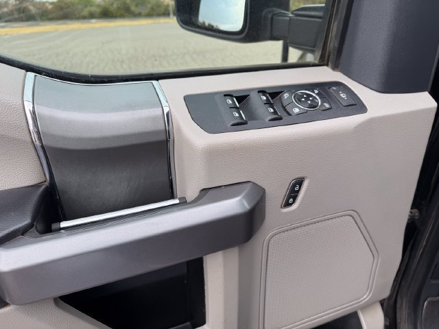 Used 2022 Ford F250 XLT w/ XLT Premium Package AWD/4WD image 10