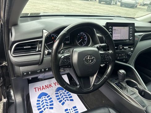 Used 2023 Toyota Camry SE w/ Cold Weather Package image 15