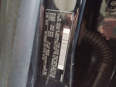 Used 2018 Volvo S60 T5 Dynamic w/ Protection Package image 26