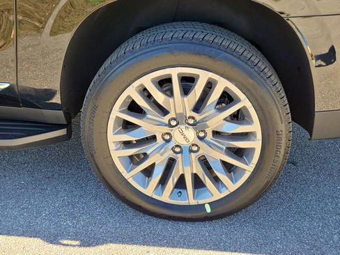 New 2026 GMC Yukon XL Elevation w/ Elevation Premium Package image 8