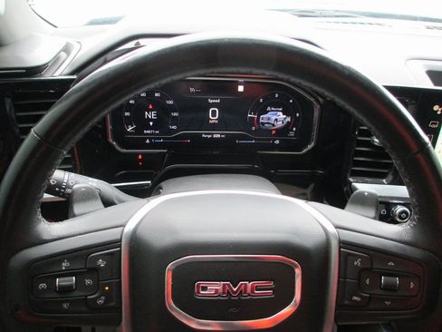 Used 2023 GMC Sierra 1500 SLT w/ SLT Convenience Package image 28