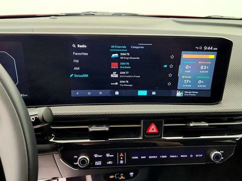 Used 2025 Kia EV6 Wind RWD image 16