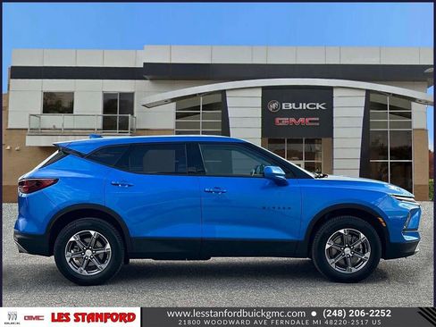 Used 2025 Chevrolet Blazer LT w/ Driver Confidence Package FWD image 7