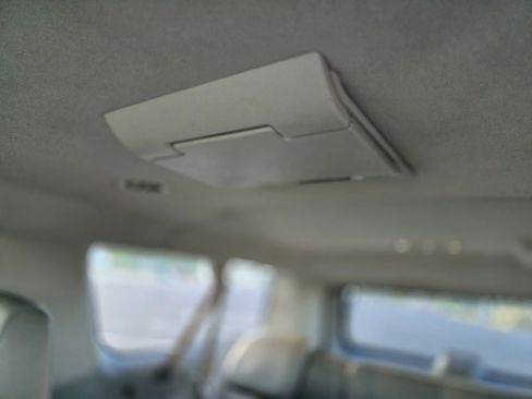 Used 2015 Chevrolet Suburban LT image 15