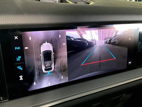 Used 2024 Porsche Cayenne image 26