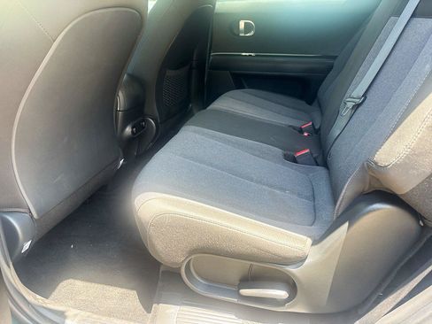 Used 2024 Hyundai Ioniq 5 SE RWD image 11