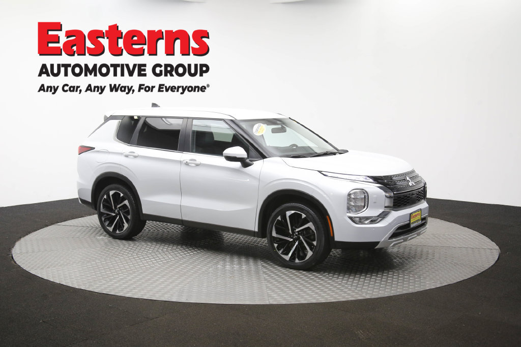 Used 2024 Mitsubishi Outlander SE AWD/4WD image 50
