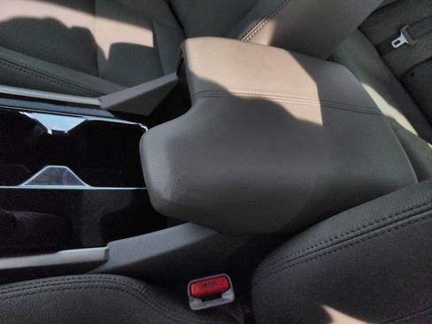 Used 2017 Honda Accord EX-L image 33