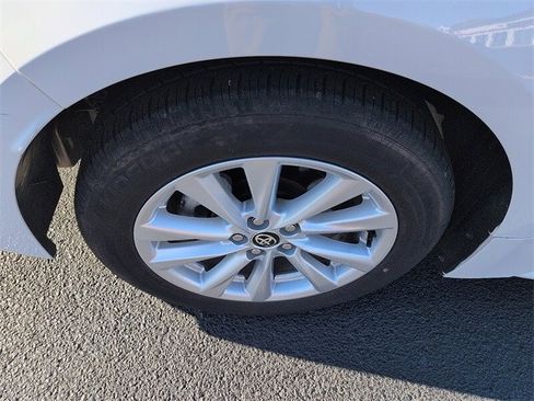 Certified 2024 Toyota Corolla LE image 9