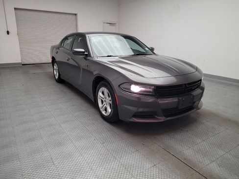 Used 2020 Dodge Charger SXT RWD image 13