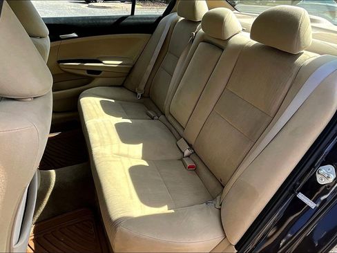 Used 2011 Honda Accord LX-P image 25