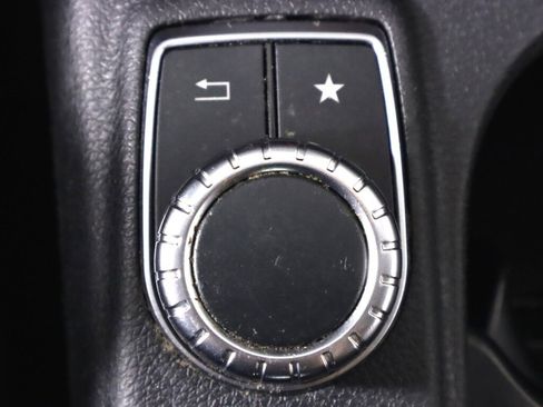 Used 2019 Mercedes-Benz CLA 250 image 23