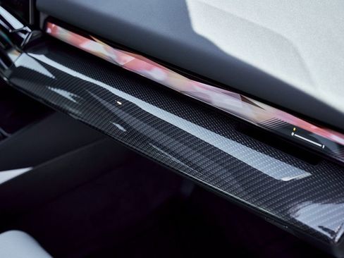 Used 2026 BMW 550e xDrive image 39