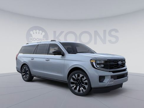 New 2025 Ford Expedition Max Platinum w/ Driver's Package image 10