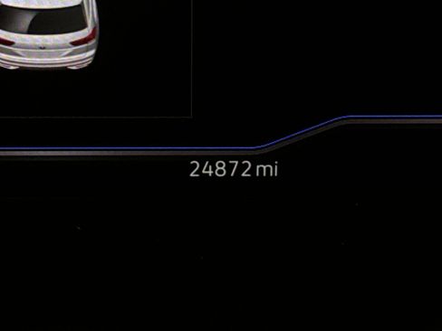 Used 2023 Volkswagen Atlas Cross Sport SE image 9