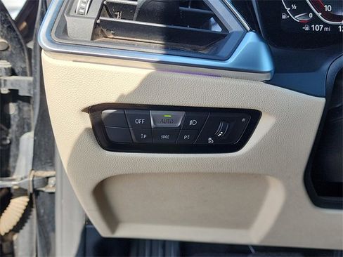 Used 2022 BMW 430i xDrive Convertible w/ Convenience Package image 30