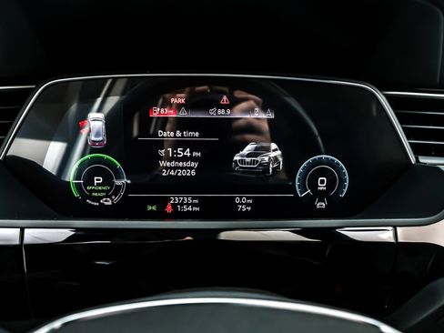 Used 2023 Audi e-tron Premium w/ Convenience Plus Package image 19
