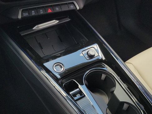 New 2026 Audi Q3 quattro 2.0T AWD/4WD image 14