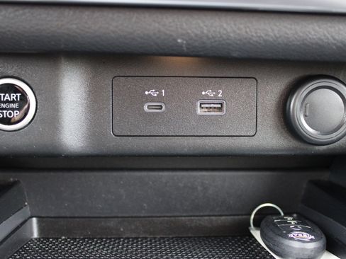 Certified 2022 Nissan Rogue SV image 18