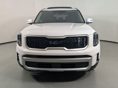 Used 2024 Kia Telluride EX FWD image 2