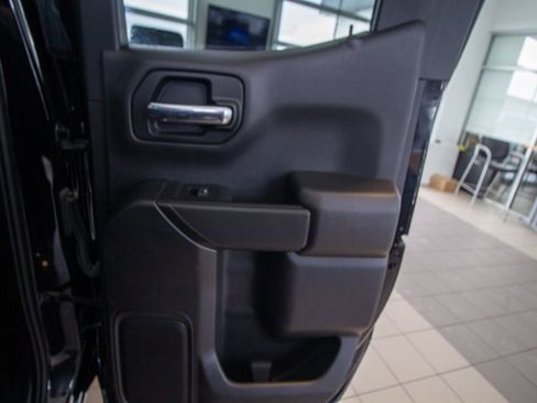 Certified 2022 Chevrolet Silverado 1500 LT image 11