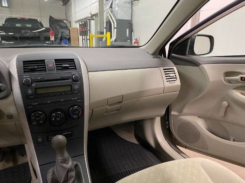 Used 2010 Toyota Corolla FWD image 17