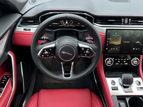 Used 2025 Jaguar F-PACE R-Dynamic S AWD/4WD image 25