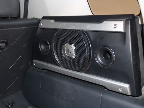 Used 2012 Toyota FJ Cruiser 4WD w/ Upgrade Pkg image 48
