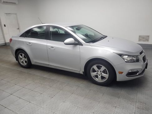 Used 2016 Chevrolet Cruze LT FWD image 11