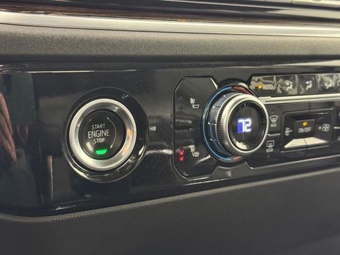 Used 2022 GMC Sierra 1500 Elevation image 21