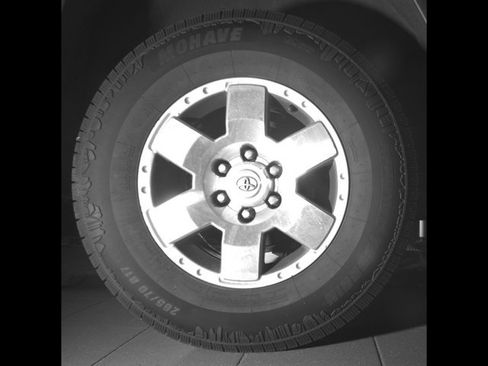Used 2007 Toyota FJ Cruiser 4WD image 10