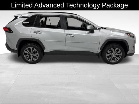 Used 2022 Toyota RAV4 Limited AWD/4WD image 5
