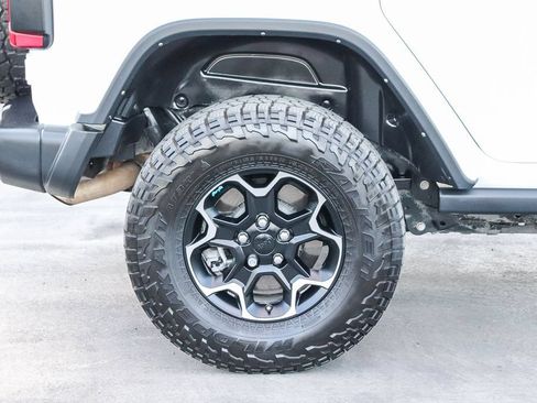 Used 2021 Jeep Wrangler Unlimited Rubicon 4xe w/ Cold Weather Group AWD/4WD image 12