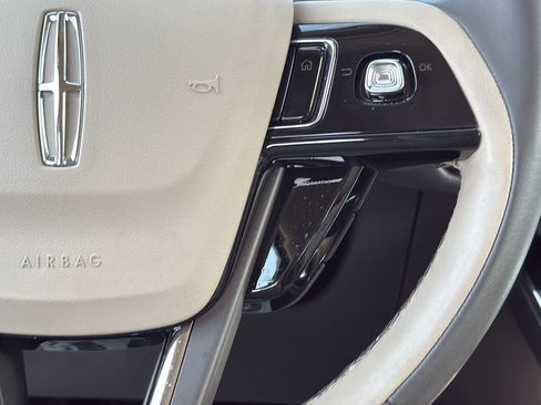 Certified 2024 Lincoln Corsair FWD image 16