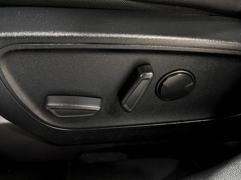 Used 2021 Ford Escape SEL AWD/4WD image 17