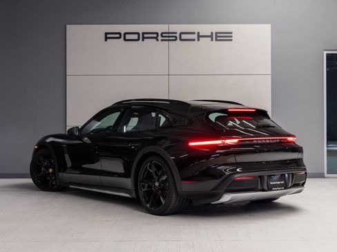 Used 2025 Porsche Taycan 4 Cross Turismo image 3