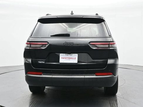 Used 2023 Jeep Grand Cherokee L Laredo AWD/4WD image 6