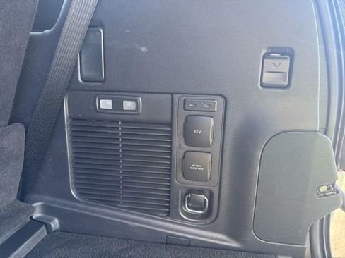 Used 2025 Ford Expedition Platinum w/ Driver's Package image 15