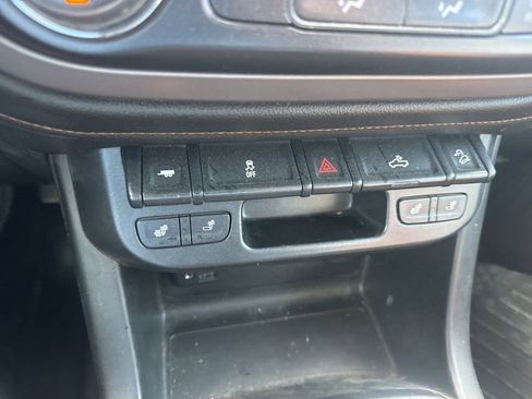 Used 2021 GMC Canyon AT4 w/ Trailering Package image 16