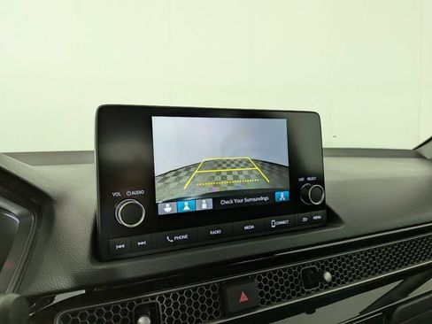 Used 2025 Honda Civic Sport image 6