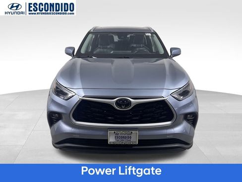 Used 2023 Toyota Highlander XLE image 9