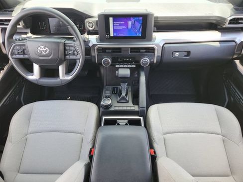 Used 2025 Toyota 4Runner SR5 AWD/4WD image 23