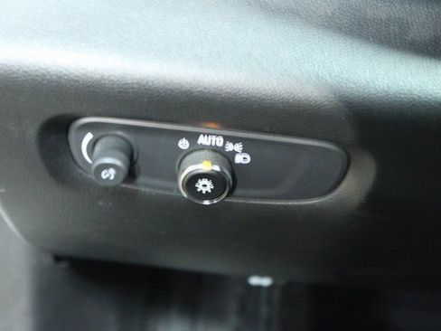 Used 2024 Chevrolet Traverse Premier w/ Redline Edition image 14