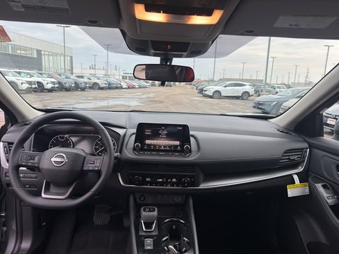 New 2026 Nissan Rogue SV image 28